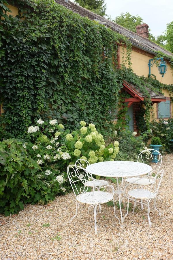 Le Clos Du Ru Presnoy Exterior photo