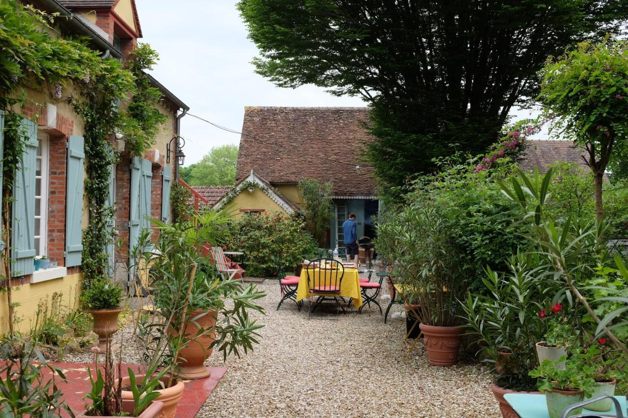 Le Clos Du Ru Presnoy Exterior photo